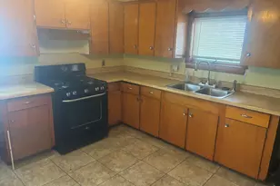 115 Middle St, Pittsfield, ME 04967 - Photo 5