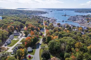 21 Kenney Field Dr, Boothbay Harbor, ME 04538 - Photo 11