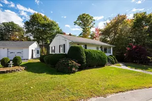 21 Kenney Field Dr, Boothbay Harbor, ME 04538 - Photo 1