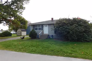 32 Cooper St, Old Town, ME 04468 - Photo 3