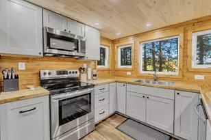 25 Gifford Pl, Oakland, ME 04963 - Photo 3
