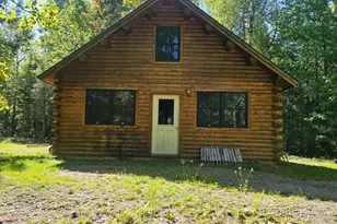 264 Taylor St, Lincoln, ME 04457 - Photo 3