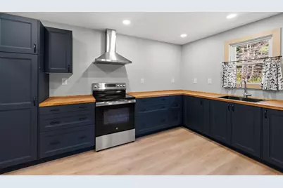 343 Winthrop Street, Hallowell, ME 04347 - Photo 15