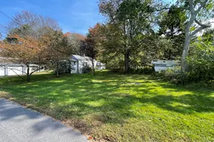 16 Foyes Ln, Kittery, ME 03905 - Photo 3