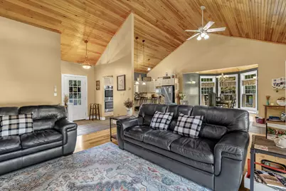 19 Daggett Drive, Raymond, ME 04071 - Photo 17