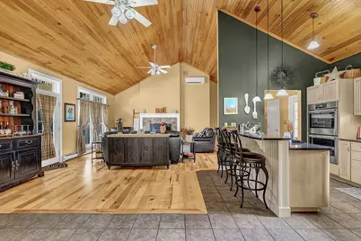 19 Daggett Drive, Raymond, ME 04071 - Photo 9