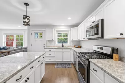 11 Kings Highway #B, Cumberland, ME 04110 - Photo 5