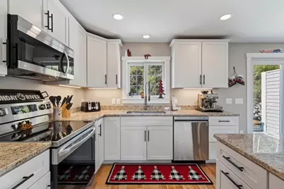 135 Vernon Street #7B, Bethel, ME 04217 - Photo 9