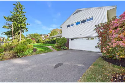 124 Linden Street, Bangor, ME 04401 - Photo 3
