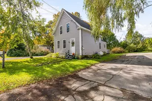 24 Georges St, Thomaston, ME 04861 - Photo 1