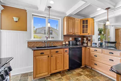 57 Pleasant Street, Rockland, ME 04841 - Photo 17