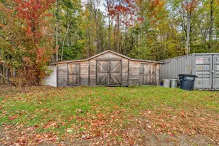 640 York Rd, Hermon, ME 04401 - Photo 33