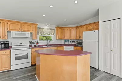 148 Middle Road, Dresden, ME 04342 - Photo 9