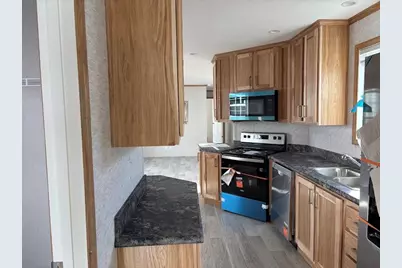 693 Canaan Road, Pittsfield, ME 04967 - Photo 9