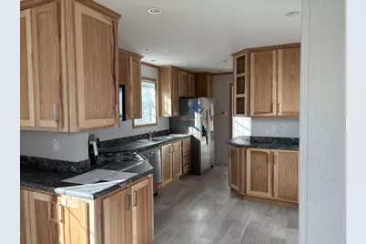 693 Canaan Road, Pittsfield, ME 04967 - Photo 7