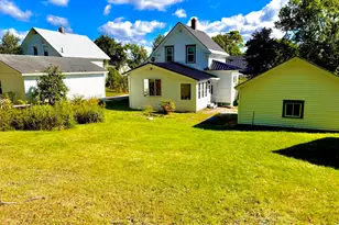 90 Somerset St, Millinocket, ME 04462 - Photo 3