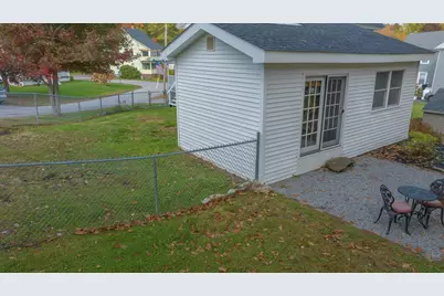 9 Bridge Street, Topsham, ME 04086 - Photo 15