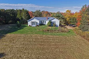 1023 Pleasant St, Blue Hill, ME 04614 - Photo 3
