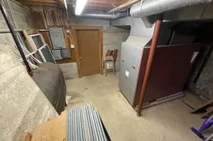 1023 Pleasant St, Blue Hill, ME 04614 - Photo 17