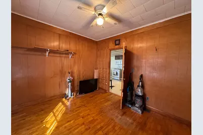16 Elm Street, East Millinocket, ME 04430 - Photo 15