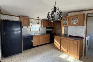 13 Lynewood Dr, Norway, ME 04268 - Photo 5