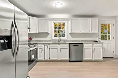 125 Sullivan Street #A, Berwick, ME 03901 - Photo 9