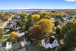 8 Hill St, Rockland, ME 04841 - Photo 1