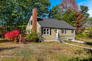 34 Chapel St, Boothbay, ME 04537 - Photo 1