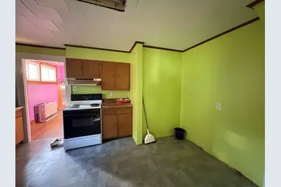 421 Penobscot Avenue, Millinocket, ME 04462 - Photo 11