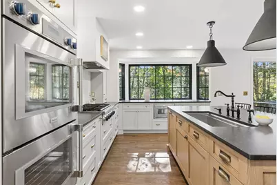 14 Pine Ridge Road, Cumberland, ME 04110 - Photo 11