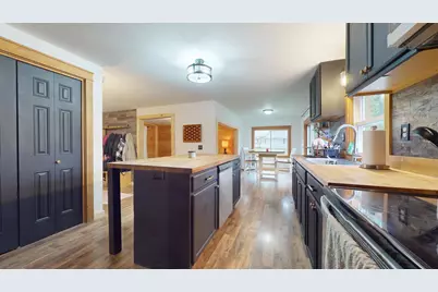 19 Pinkham Street, Lincoln, ME 04457 - Photo 17