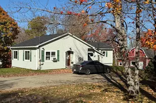 19 Pinkham St, Lincoln, ME 04457 - Photo 3