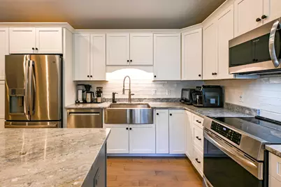 21 Kapok Street, Old Orchard Beach, ME 04064 - Photo 15