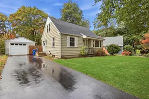 24 Sunset Ln, Portland, ME 04102 - Photo 1