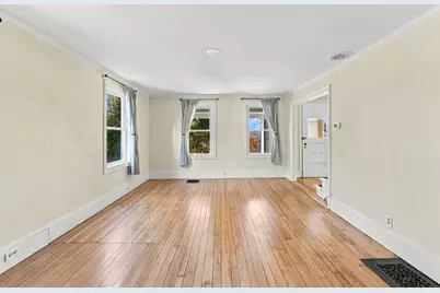 37 Broadway, Orono, ME 04473 - Photo 17