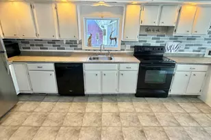 35 Market St, Fort Kent, ME 04743 - Photo 11