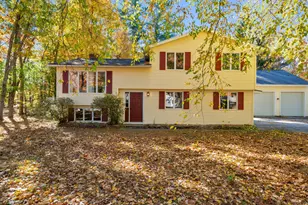 8 Forbes Ln, Windham, ME 04062 - Photo 1