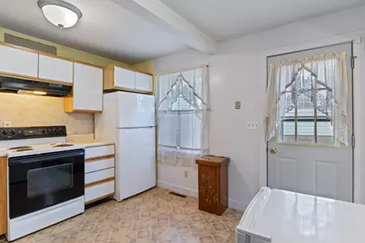 1 Halstead Street, Kittery, ME 03904 - Photo 3