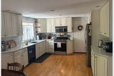 79 Stuart Street, Portland, ME 04103 - Photo 3