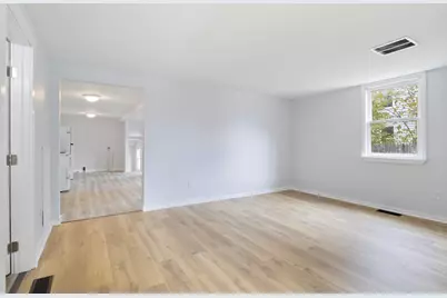18 Bodwell Street, Sanford, ME 04073 - Photo 9