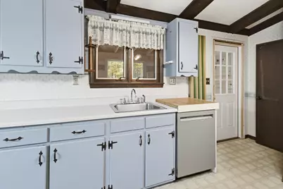 707 S Pleasant Road, Lewiston, ME 04240 - Photo 9