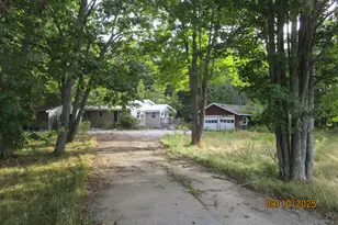 290 Center Dr, Orrington, ME 04474 - Photo 1