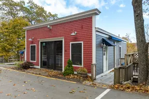 43 Oak St, Boothbay Harbor, ME 04538 - Photo 1