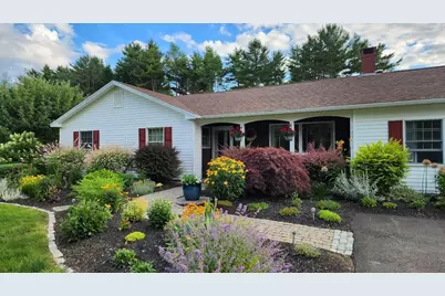 105 Warrenton Street, Rockport, ME 04856 - Photo 1