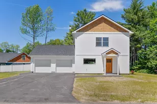 11 Village Green Cir, Oakland, ME 04963 - Photo 1
