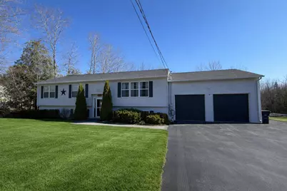 2094 Glenwood Avenue, Hermon, ME 04401 - Photo 1