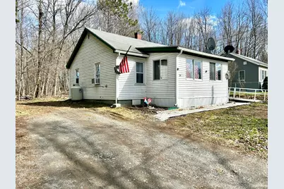 19 Elm Street, Dexter, ME 04930 - Photo 1