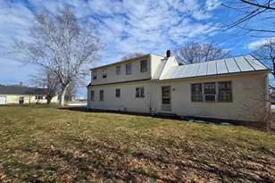 129 W Hill Rd, Gardiner, ME 04345 - Photo 1