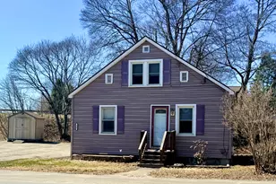 139 Parker St, Brewer, ME 04412 - Photo 1