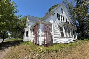 43 Washburn St, Caribou, ME 04736 - Photo 1